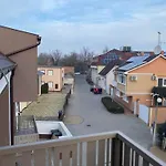 Lamira