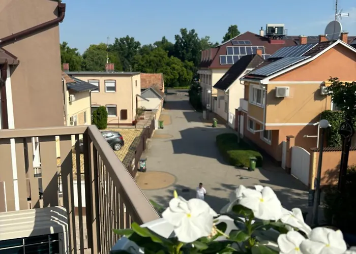 Lamira * Hajdúszoboszló